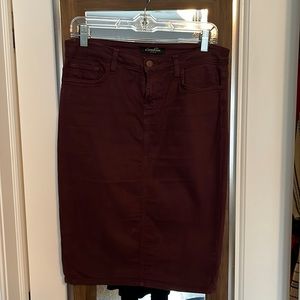 Great stretch denim skirt